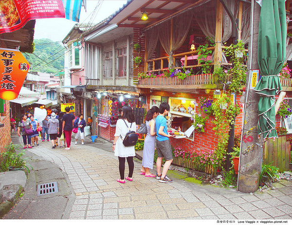 街角28:【台北 Taipei】平溪咖啡街角28 離火車最近的距離品嚐咖啡 Pinxi 街角28:【台北 Taipei】平溪咖啡街角28 離火車最近的距離品嚐咖啡 Pinxi