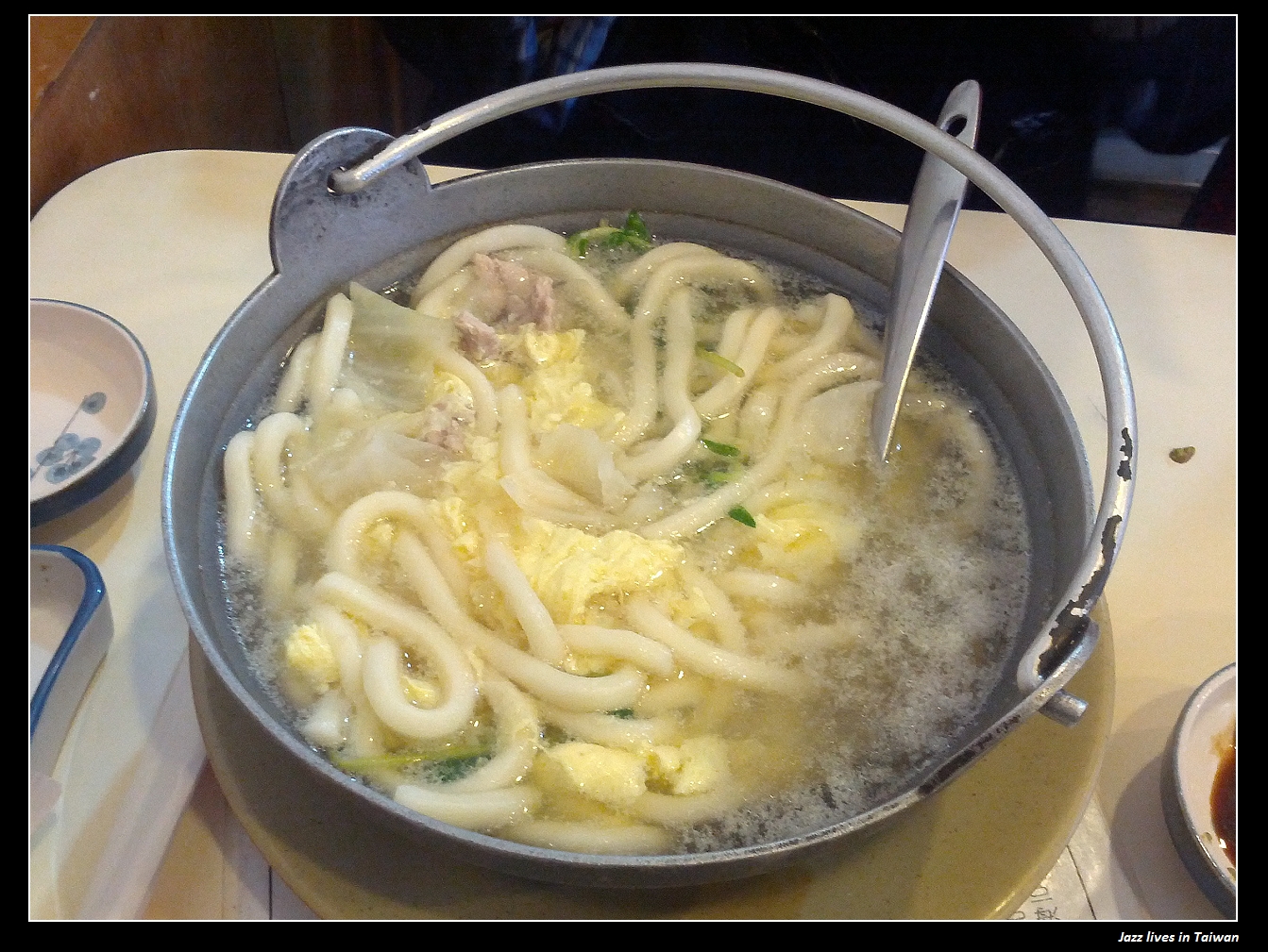 [銘川食堂] 七堵百福社區內用餐時間的熱門景點~~~