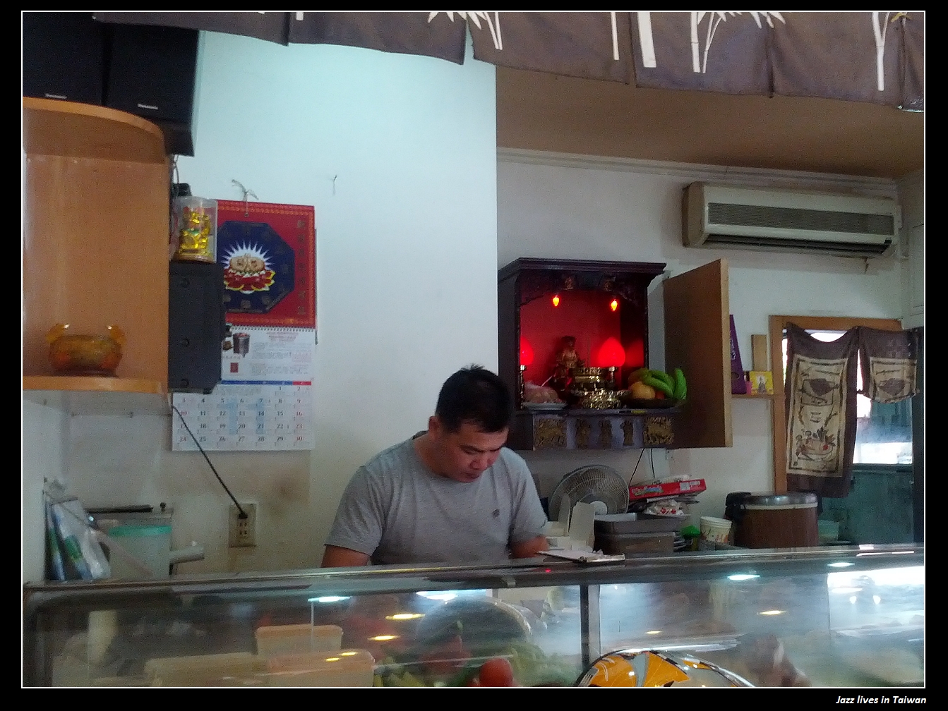 [銘川食堂] 七堵百福社區內用餐時間的熱門景點~~~