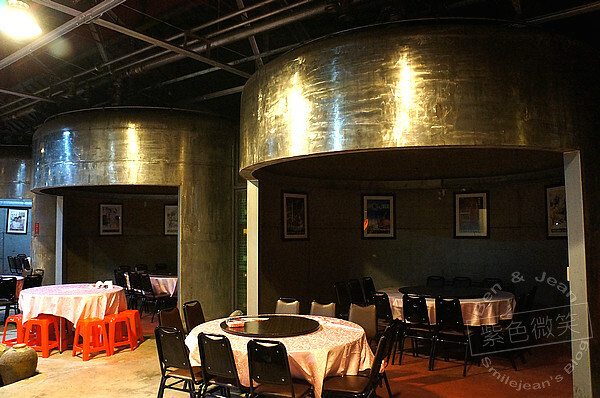 宜蘭縣宜蘭市宜蘭酒廠餐廳》發酵槽包廂區好特別，經濟實惠、美味的合菜2500元起，有停車場