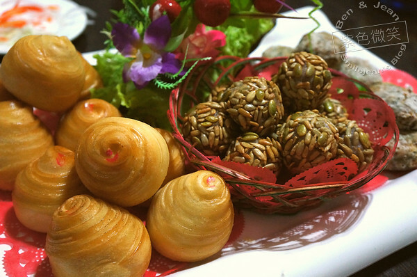 宜蘭縣宜蘭市宜蘭酒廠餐廳》發酵槽包廂區好特別，經濟實惠、美味的合菜2500元起，有停車場