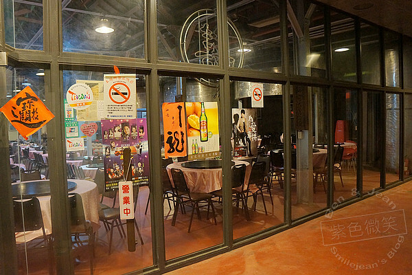 宜蘭縣宜蘭市宜蘭酒廠餐廳》發酵槽包廂區好特別，經濟實惠、美味的合菜2500元起，有停車場