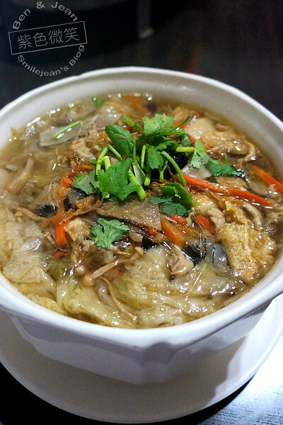 宜蘭縣宜蘭市宜蘭酒廠餐廳》發酵槽包廂區好特別，經濟實惠、美味的合菜2500元起，有停車場