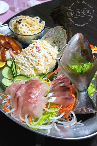 宜蘭縣宜蘭市宜蘭酒廠餐廳》發酵槽包廂區好特別，經濟實惠、美味的合菜2500元起，有停車場