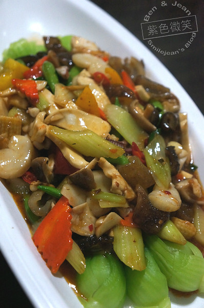 宜蘭縣宜蘭市宜蘭酒廠餐廳》發酵槽包廂區好特別，經濟實惠、美味的合菜2500元起，有停車場