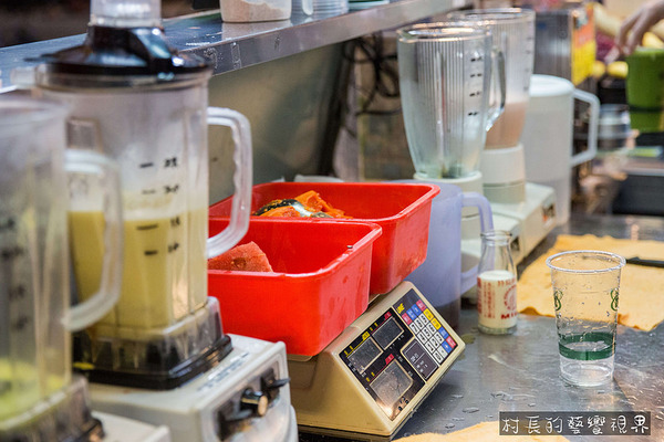 四季逗黑砂糖木瓜牛奶:【食記】{高雄。苓雅區}自強夜市裡的果汁調色盤四季逗好喝新鮮又健康 四季逗黑砂糖木瓜牛奶:【食記】{高雄。苓雅區}自強夜市裡的果汁調色盤四季逗好喝新鮮又健康