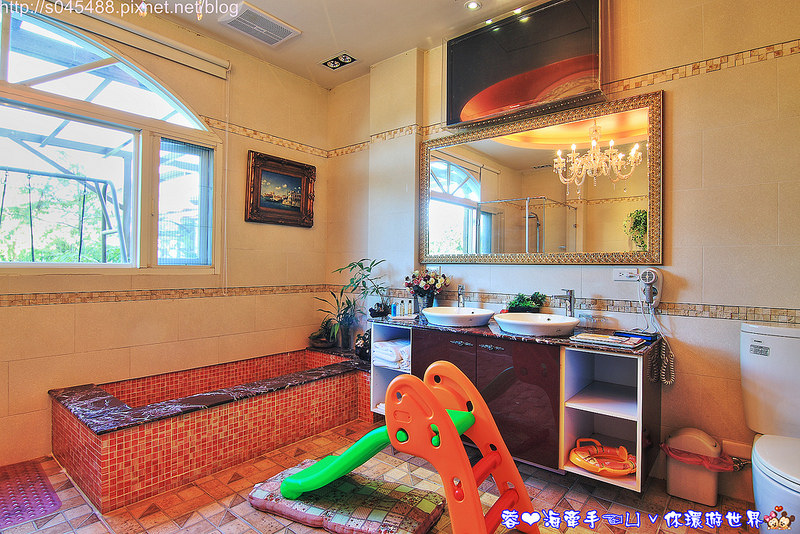 【宜蘭▍溜滑梯親子民宿】聖荷緹渡假城堡♥民宿主人電話應接不暇!歐式城堡,是爸媽們不容錯過的溜滑梯親子民宿