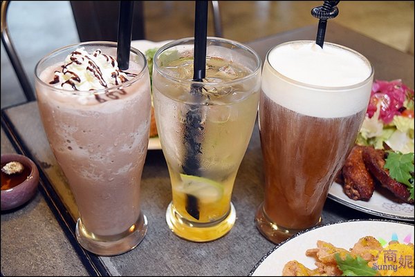 昨日花卷 跨界好食：台中超值商業午餐。大份量異國美味打卡加送飲料套餐均一價240