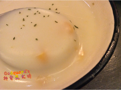 昨日花卷 跨界好食：(食記)[台中市西區] 好澎湃的大卷兒～祕凍滷牛肉花卷套餐——昨日花卷