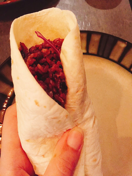 （FoOd台中)♥自己動手捲的料理〔昨日花卷〕，創意料理無國界，想吃什麼就加什麼