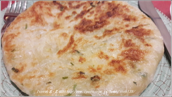 老克明蔥神派【多層次餅皮】(150±10g)X5包：《網購宅配美食》假日在家方便的美食小吃-『老克明食品有限公司』的「手工水餃」及「手工蔥神派」