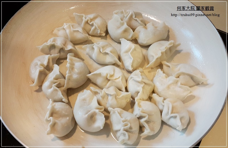 蔥媽媽黑豬肉水餃&玉米水餃&情人果冰 19.jpg