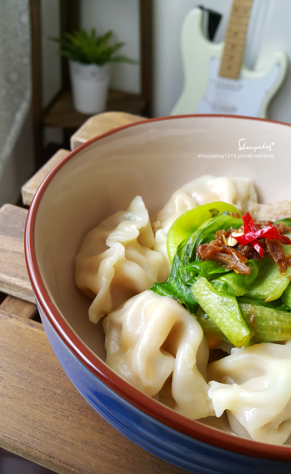 蔥媽媽美食生活館:【宅配美食】蔥媽媽 爆汁手工水餃X古早味情人果冰