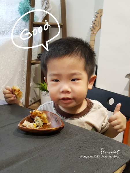 蔥媽媽美食生活館:【宅配美食】蔥媽媽 爆汁手工水餃X古早味情人果冰