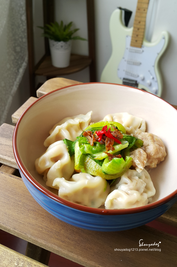 蔥媽媽美食生活館:【宅配美食】蔥媽媽 爆汁手工水餃X古早味情人果冰