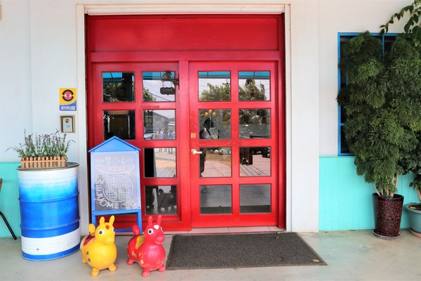 桃園第三航廈咖啡:】第三航廈咖啡廳~超人氣賞空中大鳥機機店家