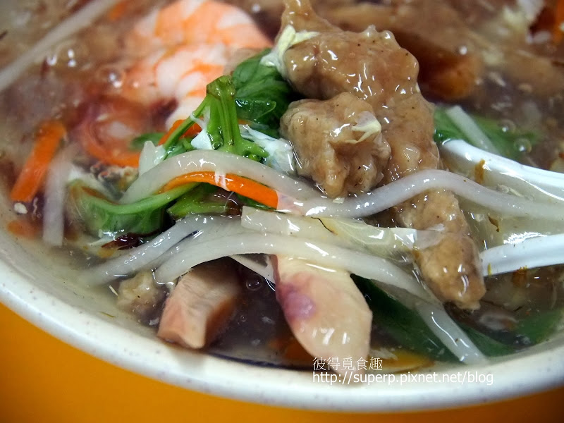 [中台灣食記]台中的第五市場正老牌魷魚羹：料多味美好滋味