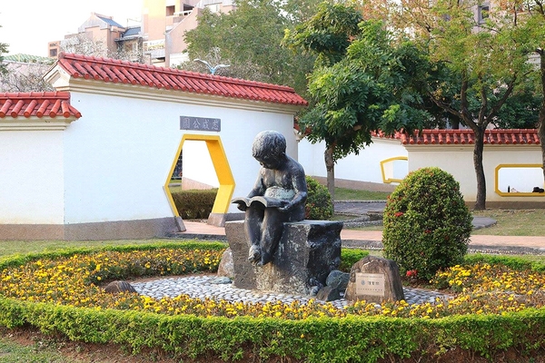 士林志成公園：【台北景點】台北賞梅好去處~士林志成公園賞梅秘境