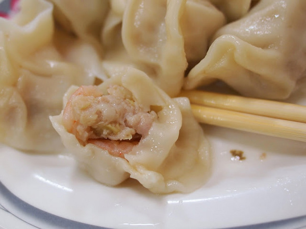 盛東餃子館:【食記】台中盛東餃子館.麵食小吃@東勢綠色走廊 : 橫街老字號,皮薄餡豐的日式風餃子 盛東餃子館:【食記】台中盛東餃子館.麵食小吃@東勢綠色走廊 : 橫街老字號,皮薄餡豐的日式風餃子