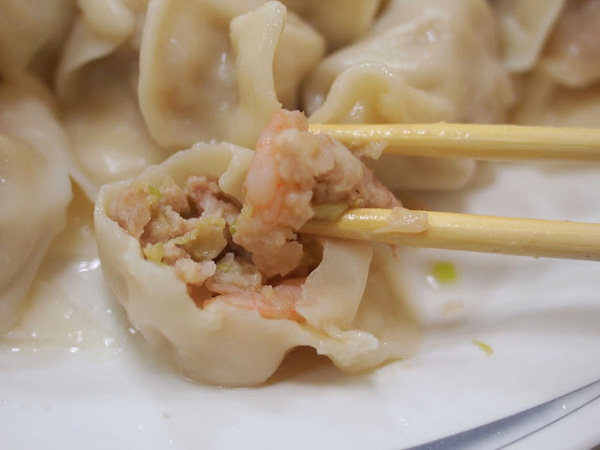 盛東餃子館:【食記】台中盛東餃子館.麵食小吃@東勢綠色走廊 : 橫街老字號,皮薄餡豐的日式風餃子 盛東餃子館:【食記】台中盛東餃子館.麵食小吃@東勢綠色走廊 : 橫街老字號,皮薄餡豐的日式風餃子