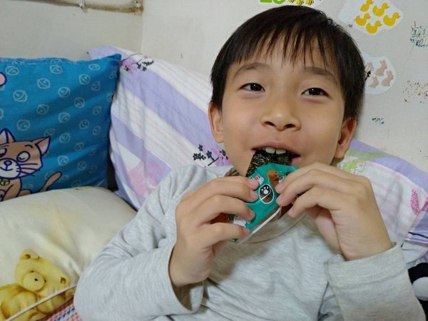 聯華食品-元本山海苔:年節伴手禮推薦~小朋友最愛,好吃又好玩的"元本山卡通總動員味付海苔禮盒" 聯華食品-元本山海苔:年節伴手禮推薦~小朋友最愛,好吃又好玩的"元本山卡通總動員味付海苔禮盒"