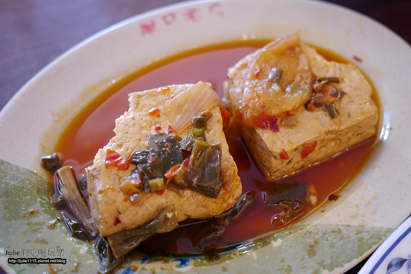 深坑老街●吃●王水成臭豆腐麻辣鴨血+阿珠芋圓