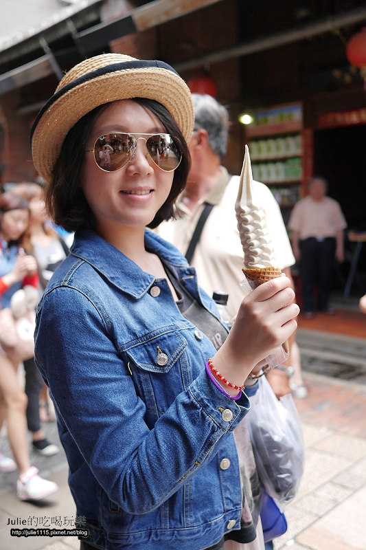 深坑老街●吃●王水成臭豆腐麻辣鴨血+阿珠芋圓