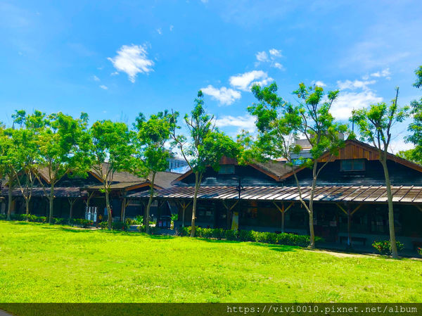 圓圓家出去玩-《花蓮景點》花蓮文化創意園區，老酒廠大變身，文青必訪IG景點