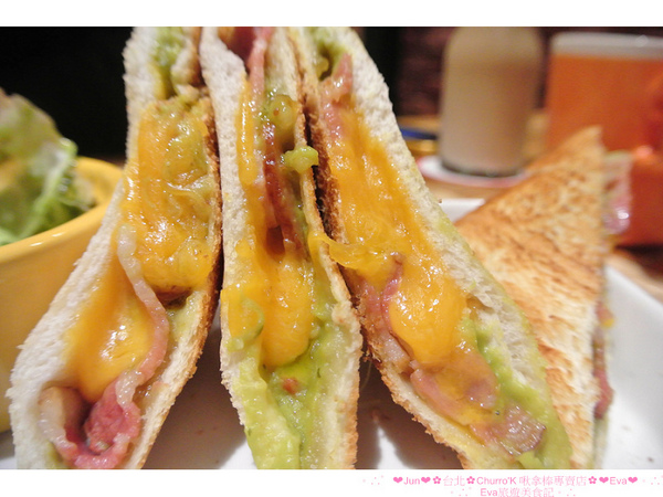 Churro'K 啾拿棒專賣店：【食記】oO。台北　東區　Churro'K　啾拿棒專賣店　蝦咪？！現在不用跑西班牙，也可以吃到專業又好吃的吉拿棒啦～。o○。