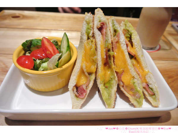 Churro'K 啾拿棒專賣店：【食記】oO。台北　東區　Churro'K　啾拿棒專賣店　蝦咪？！現在不用跑西班牙，也可以吃到專業又好吃的吉拿棒啦～。o○。