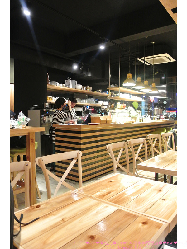 Churro'K 啾拿棒專賣店：【食記】oO。台北　東區　Churro'K　啾拿棒專賣店　蝦咪？！現在不用跑西班牙，也可以吃到專業又好吃的吉拿棒啦～。o○。