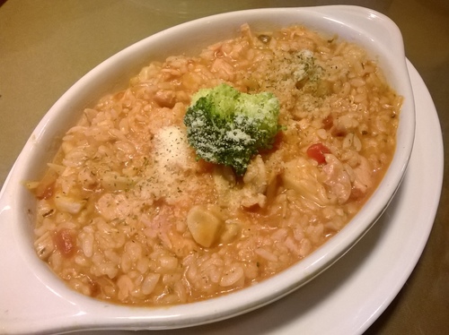 岩磨坊：吃過pasta？吃過pizza？那有沒有吃過pizza+pasta! Pasta pizza就在岩磨坊!