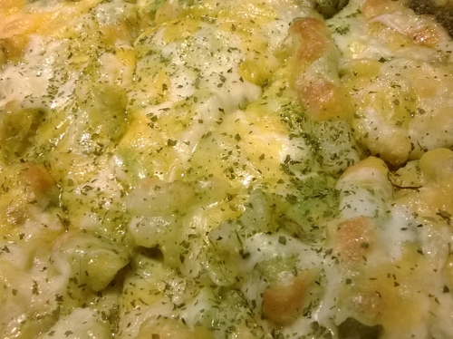 岩磨坊：吃過pasta？吃過pizza？那有沒有吃過pizza+pasta! Pasta pizza就在岩磨坊!