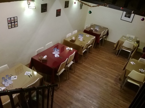 岩磨坊：吃過pasta？吃過pizza？那有沒有吃過pizza+pasta! Pasta pizza就在岩磨坊!