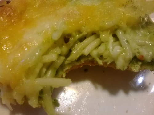 岩磨坊：吃過pasta？吃過pizza？那有沒有吃過pizza+pasta! Pasta pizza就在岩磨坊!