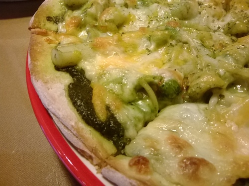 岩磨坊：吃過pasta？吃過pizza？那有沒有吃過pizza+pasta! Pasta pizza就在岩磨坊!