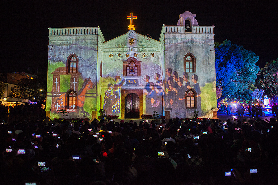 |遊|屏東萬巒 萬金聖誕季-聖誕光雕教堂 萬金聖母聖殿