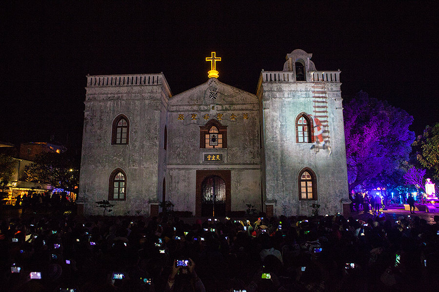 |遊|屏東萬巒 萬金聖誕季-聖誕光雕教堂 萬金聖母聖殿