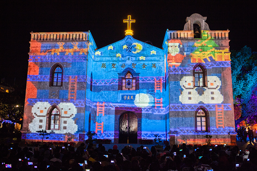 |遊|屏東萬巒 萬金聖誕季-聖誕光雕教堂 萬金聖母聖殿