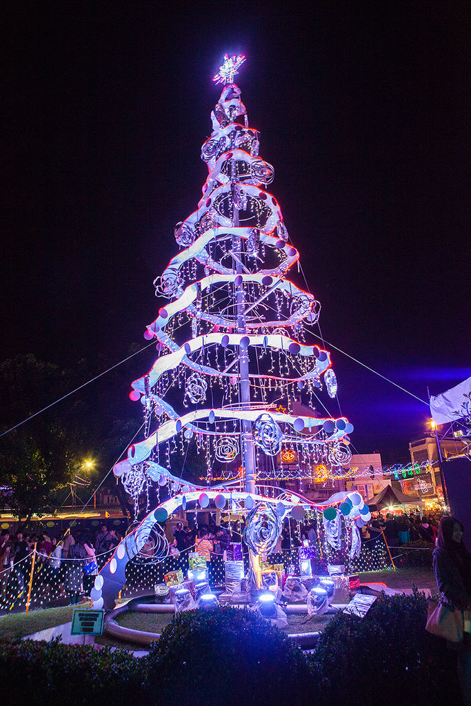 |遊|屏東萬巒 萬金聖誕季-聖誕光雕教堂 萬金聖母聖殿