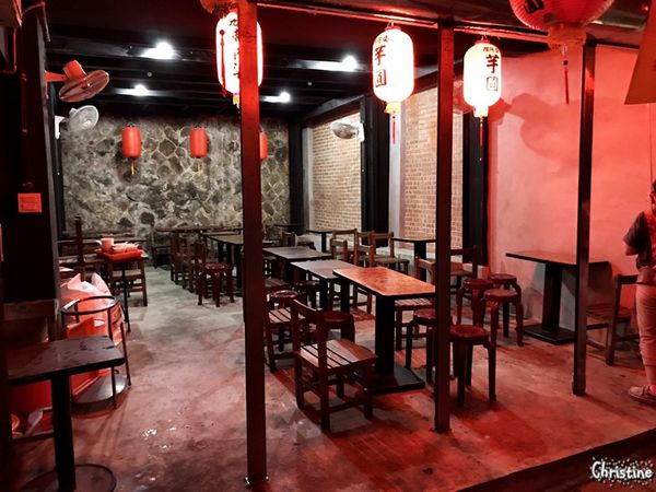 【新北。美食】 瑞芳 / 九份，九份老街必吃美食，賴阿婆芋園，阿蘭草仔粿，夜訪九份