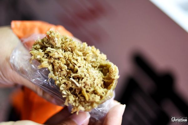 【新北。美食】 瑞芳 / 九份，九份老街必吃美食，賴阿婆芋園，阿蘭草仔粿，夜訪九份