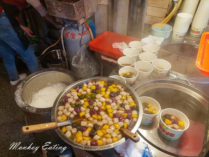 【九份美食】賴阿婆芋圓|九份必吃芋圓老店,5種口味芋圓Q軟好吃! - 貪吃猴的幻想