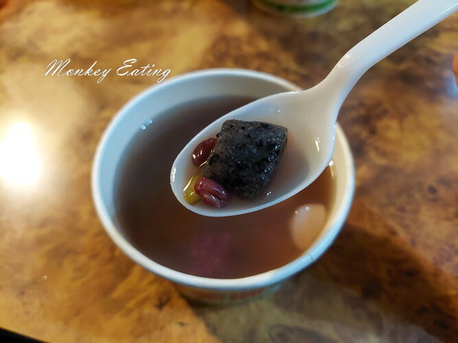 【九份美食】賴阿婆芋圓|九份必吃芋圓老店,5種口味芋圓Q軟好吃! - 貪吃猴的幻想