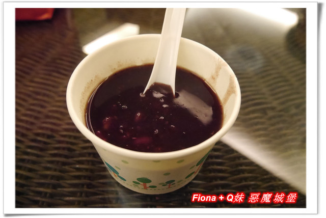 【家族新春四日遊。DAY3下】新北。貢寮 - 福隆遊客中心，下雨天閒晃的好去處+夜宿莫瑞納海灣會館，家族聚會好選擇，下半天形成整個被雨打亂啦 !