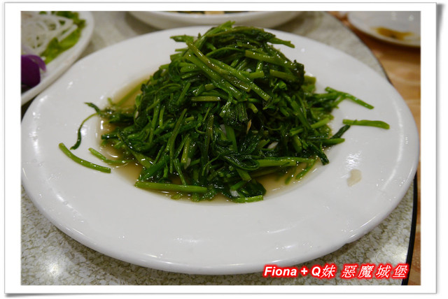 【家族新春四日遊。DAY3下】新北。貢寮 - 福隆遊客中心，下雨天閒晃的好去處+夜宿莫瑞納海灣會館，家族聚會好選擇，下半天形成整個被雨打亂啦 !