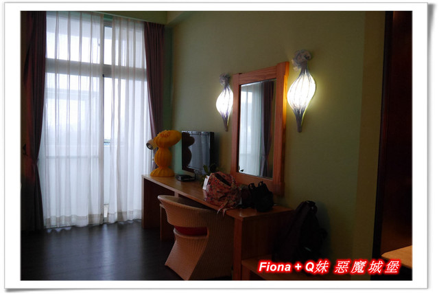 【家族新春四日遊。DAY3下】新北。貢寮 - 福隆遊客中心，下雨天閒晃的好去處+夜宿莫瑞納海灣會館，家族聚會好選擇，下半天形成整個被雨打亂啦 !