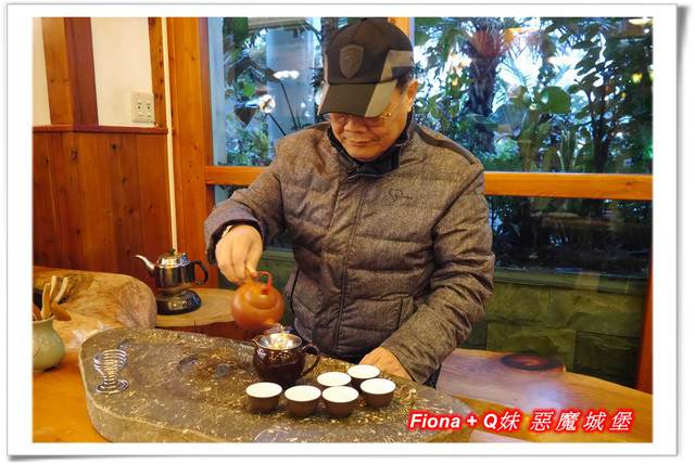 【家族新春四日遊。DAY3下】新北。貢寮 - 福隆遊客中心，下雨天閒晃的好去處+夜宿莫瑞納海灣會館，家族聚會好選擇，下半天形成整個被雨打亂啦 !