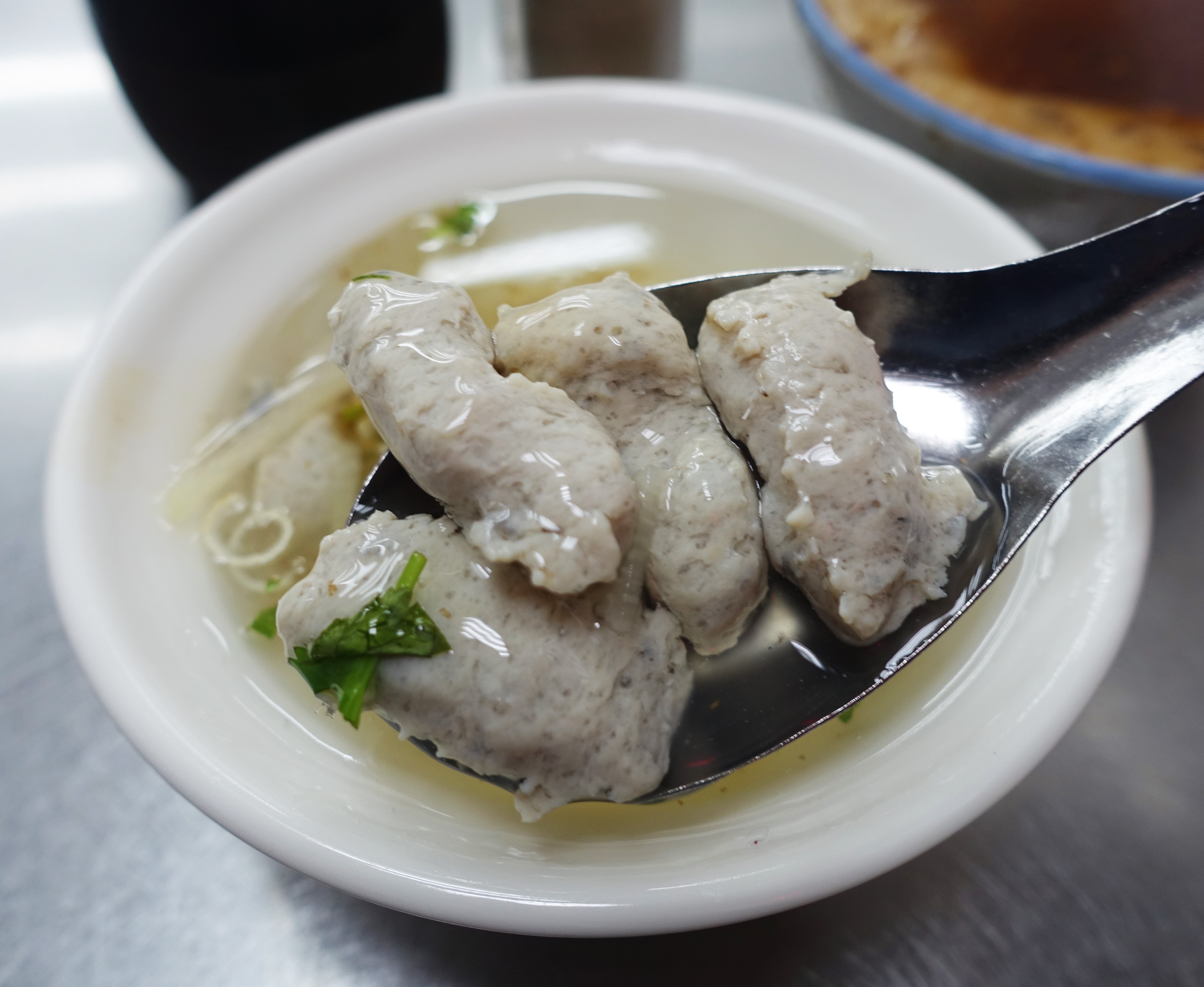 『台北│萬華│捷運龍山寺站』小南鄭記台南碗粿-飄香近50年的美食、甜甜的南部口味、只賣碗糕與虱目魚焿、南部小孩記憶中熟悉的味道