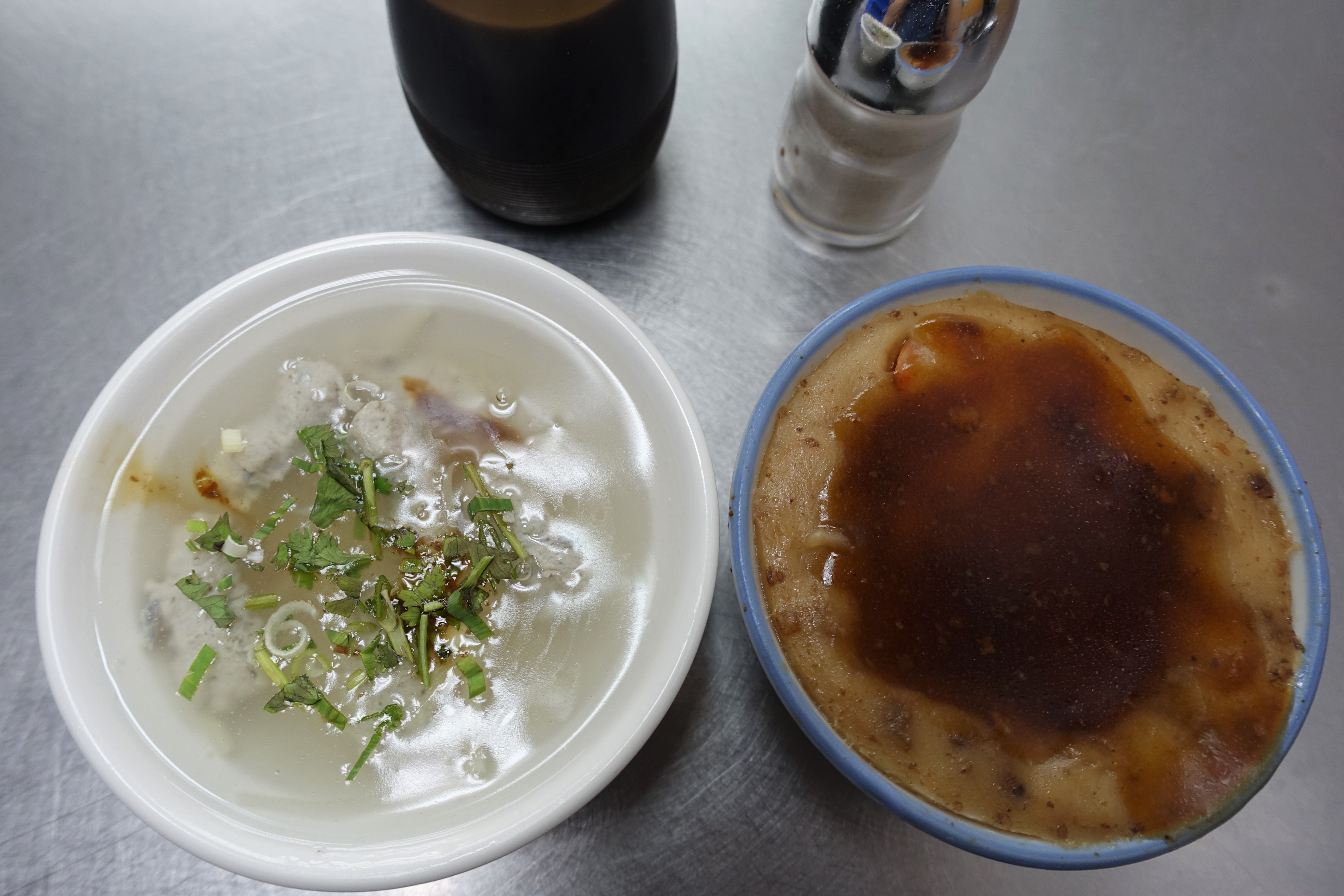 『台北│萬華│捷運龍山寺站』小南鄭記台南碗粿-飄香近50年的美食、甜甜的南部口味、只賣碗糕與虱目魚焿、南部小孩記憶中熟悉的味道